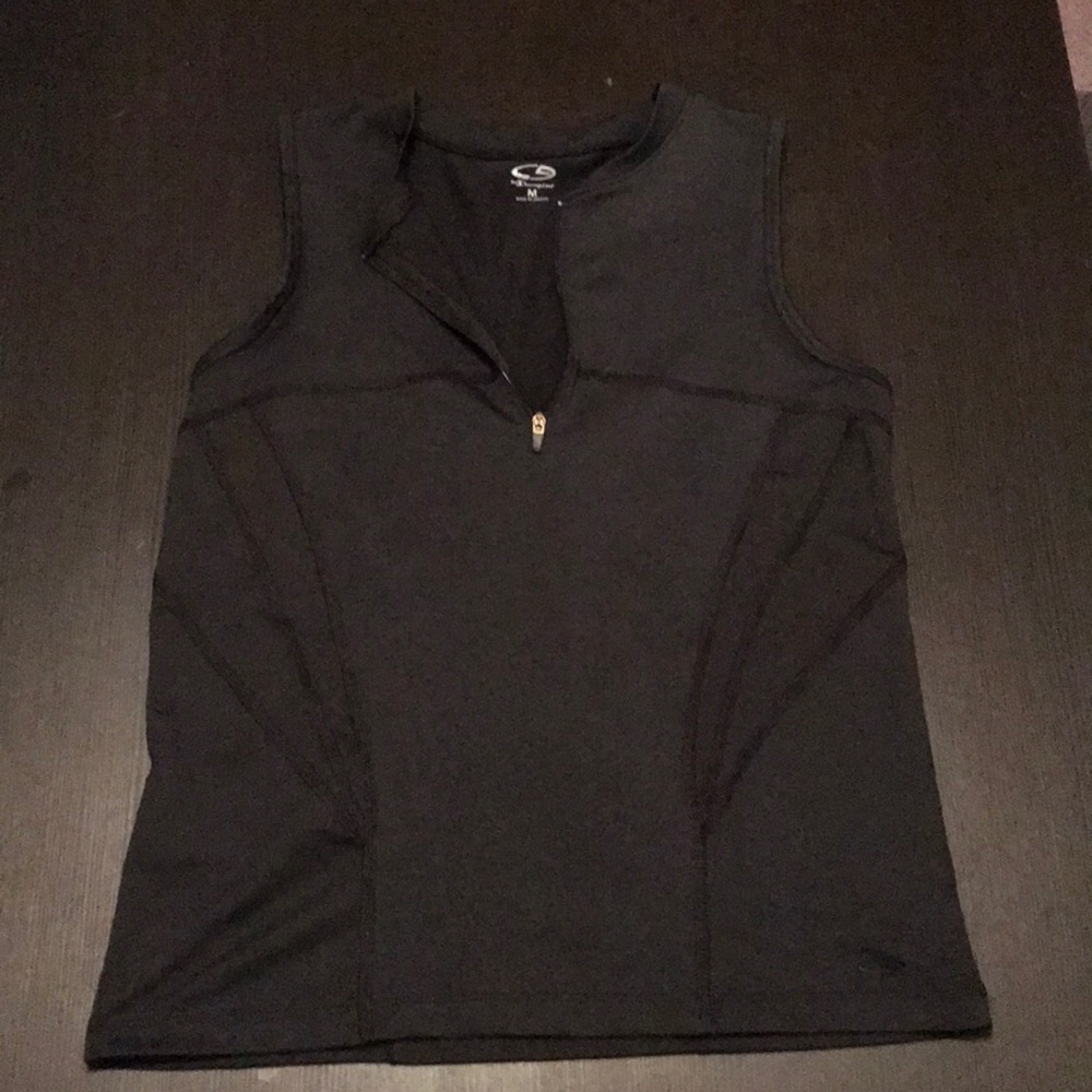 Women’s workout top